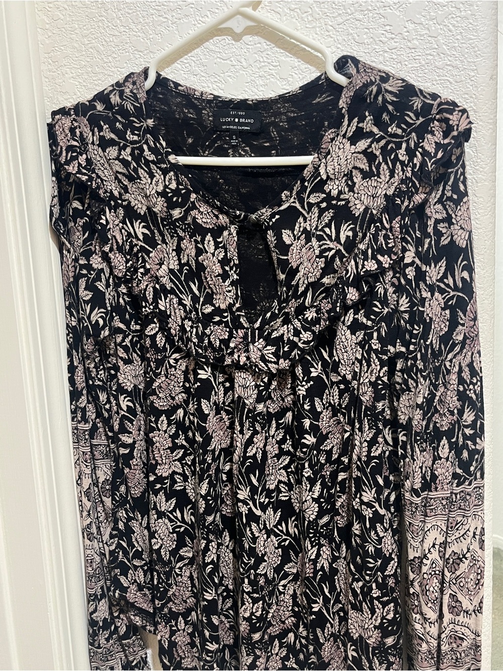 Lucky Brand Black Floral Ruffle Tie-Neck Blouse